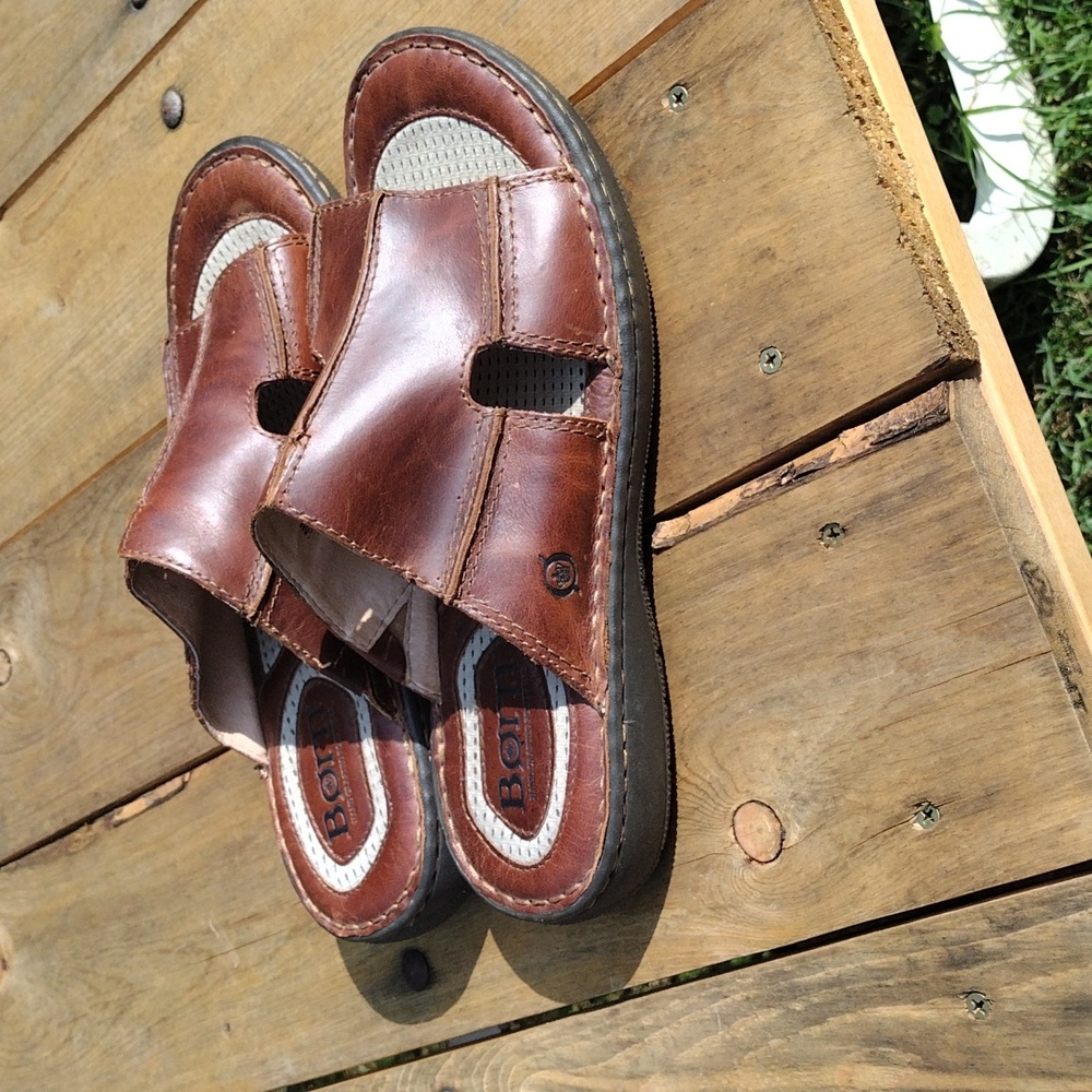 Born Men's Brown Leather Sandals Slip On Slides Size 10 - Picture 2 of 8